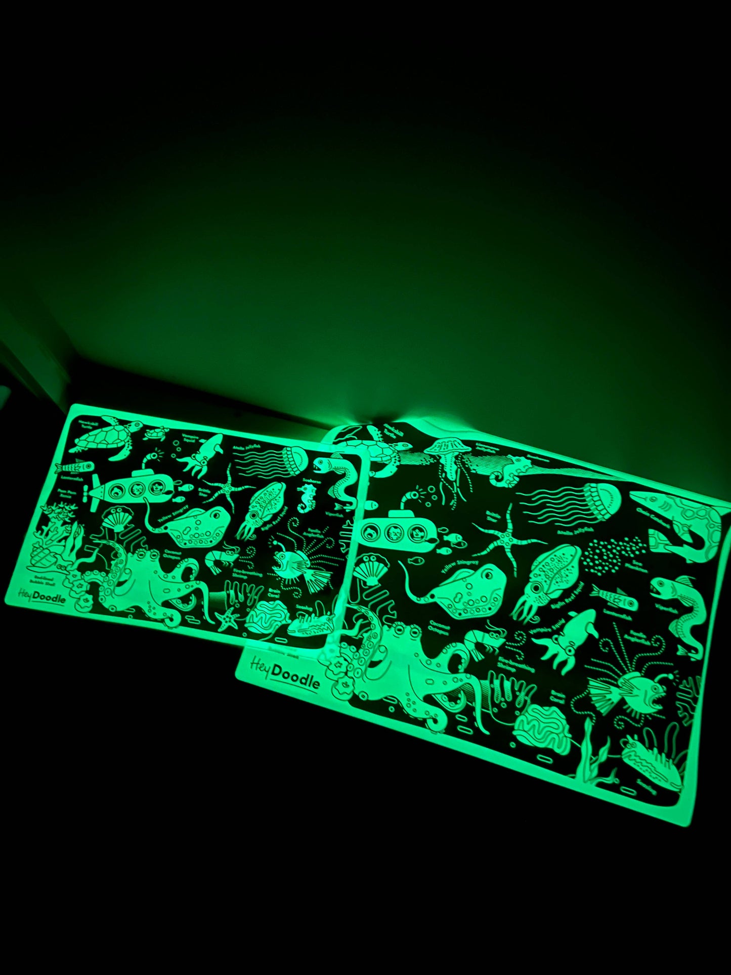 Glow-in-the-deep Travel-Size Color-In Activity Mat